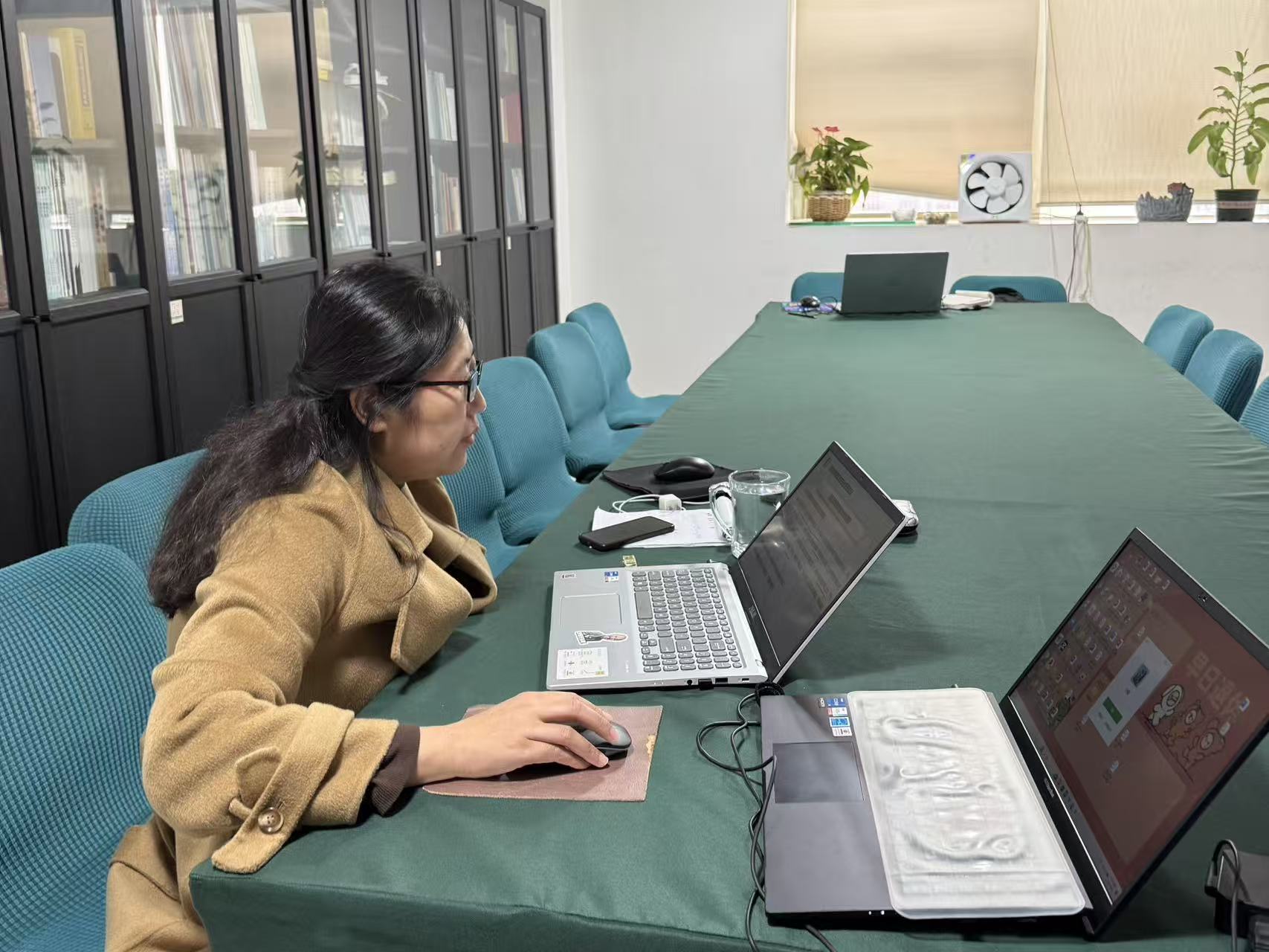 8203af0d49794c1936796677603c5b7a